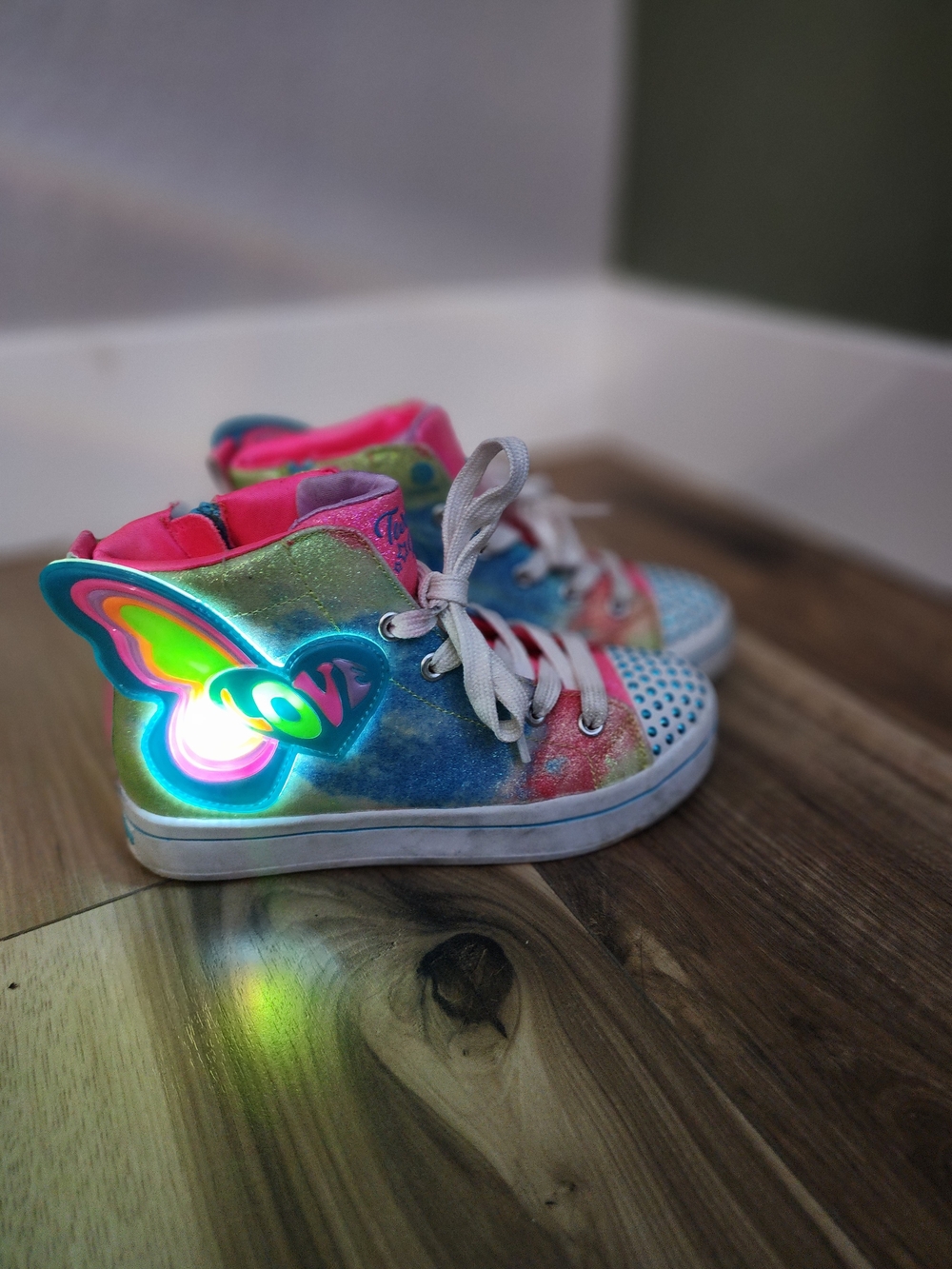 Kids Light-Up Skechers High-Top Sneakers - Pink Blue
